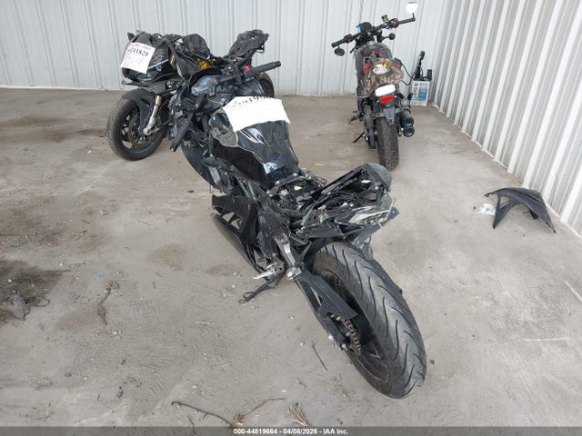 Kawasaki Ex300 A