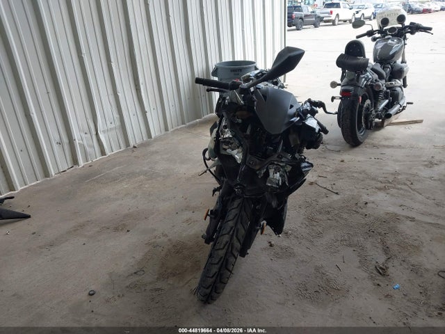 Kawasaki Ex300 A