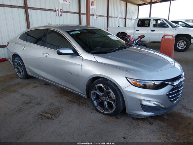 Salvage Chevrolet Malibu Image
