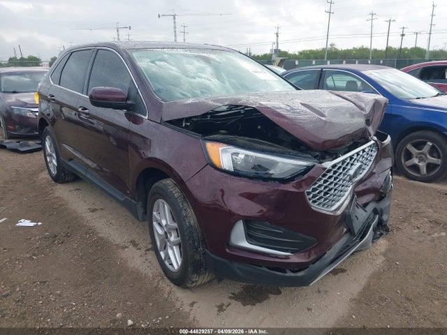 Salvage Ford Edge Image
