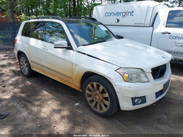 Salvage Mercedes-Benz GLK Image