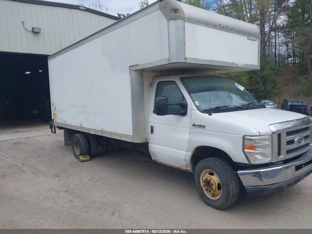 Salvage Ford E-450 Image