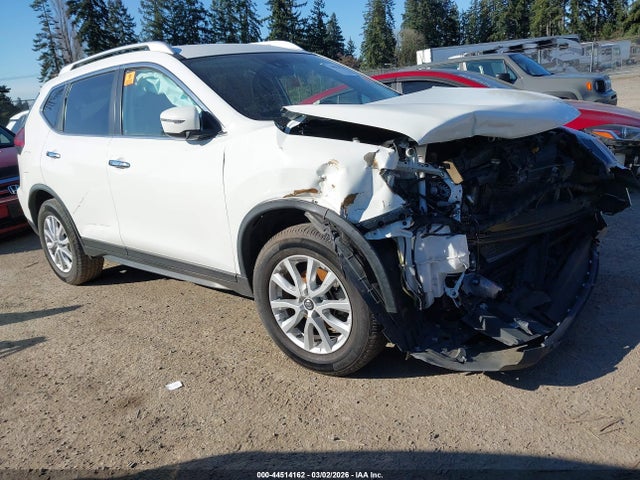 Salvage Nissan Rogue Image