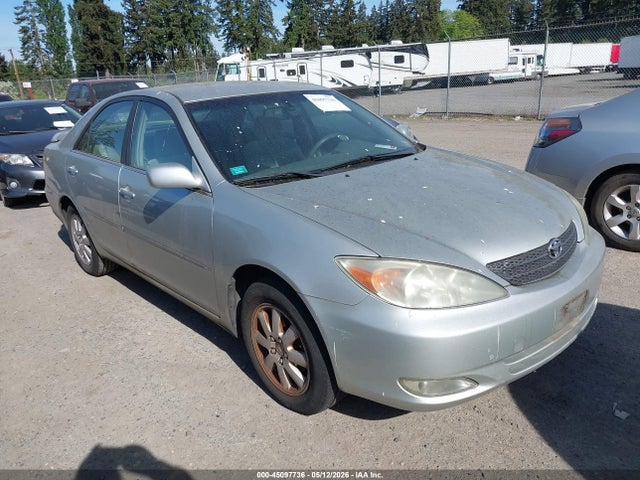 Salvage Toyota Camry Image