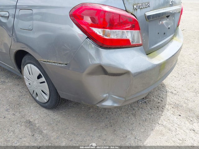 Mitsubishi Mirage Es