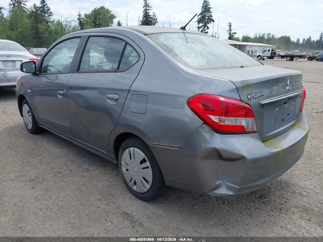 Mitsubishi Mirage Es