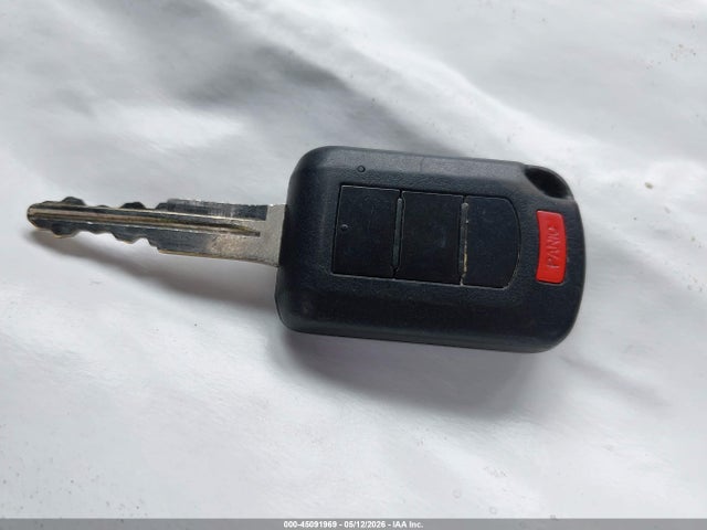 Mitsubishi Mirage Es