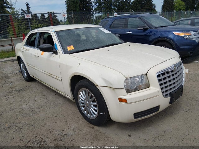 Salvage Chrysler 300 Image