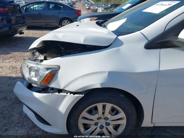 Chevrolet Sonic Lt Auto