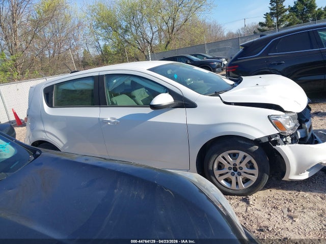 Chevrolet Sonic Lt Auto