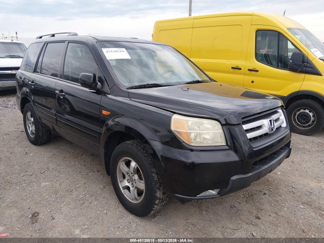 Salvage Honda Pilot Image