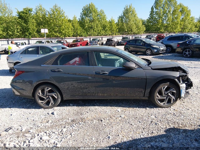 Hyundai ELANTRA Sel