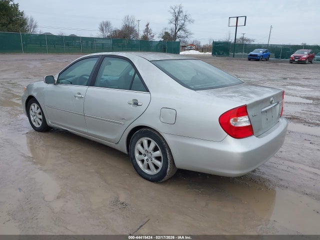 Toyota Camry Xle V6