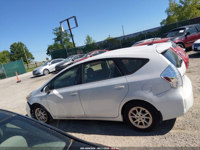 Toyota Prius v Three