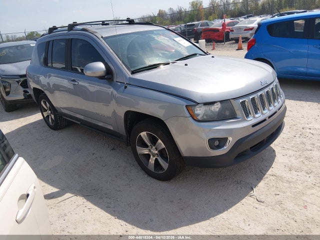 Salvage Jeep Compass Image