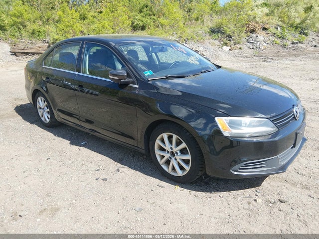Salvage Volkswagen Jetta Image