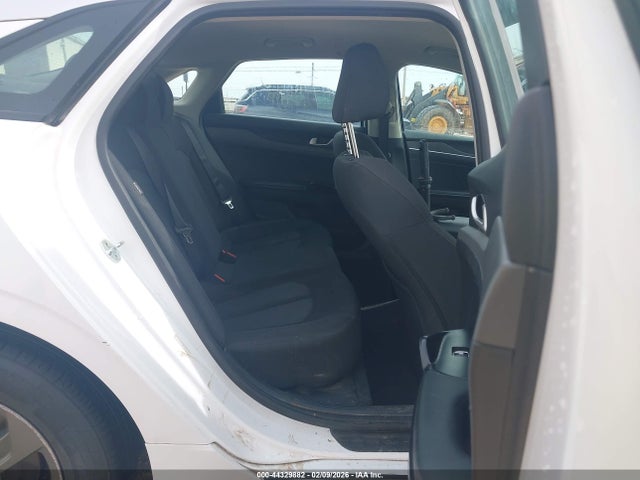 Kia K5 Lx