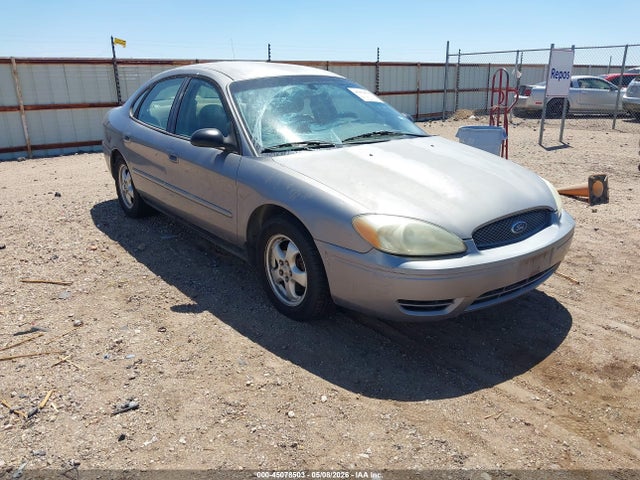 Salvage Ford Taurus Image