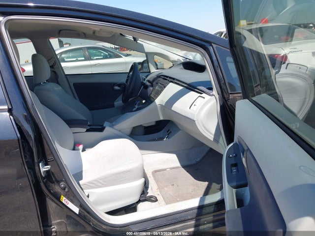 Toyota Prius Three