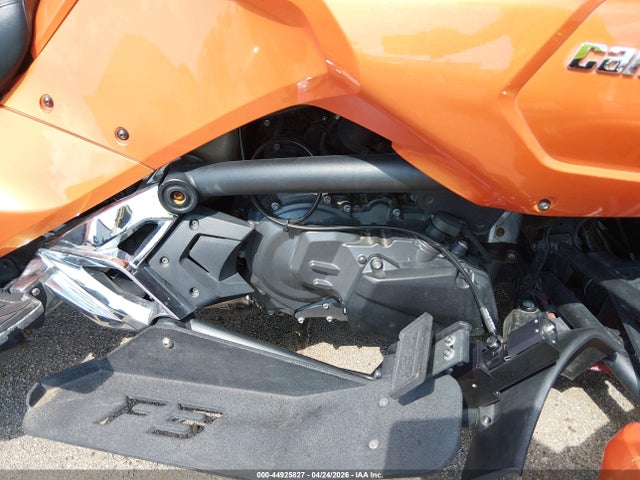 Can-Am Spyder Roadster