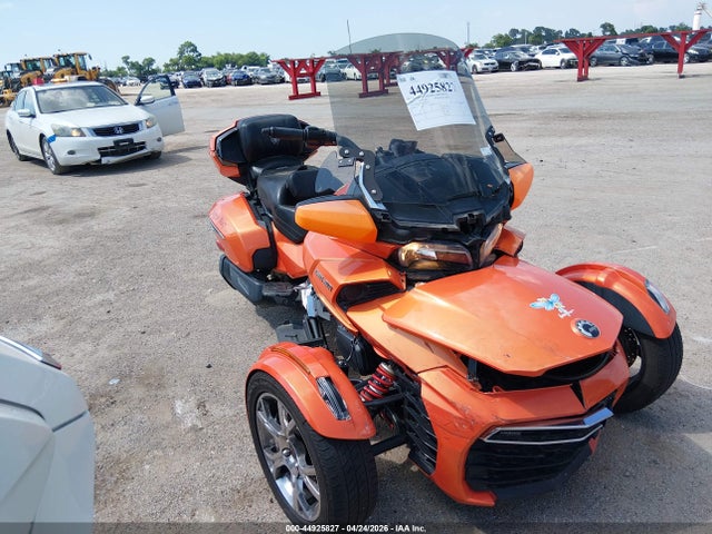 Salvage Can-Am Spyder Roadster Image