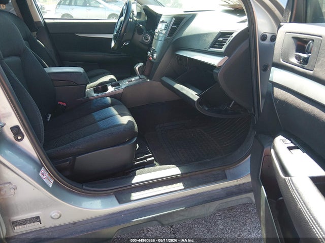 Subaru Outback 2.5i Premium
