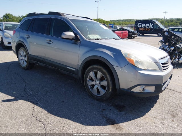 Salvage Subaru Outback Image
