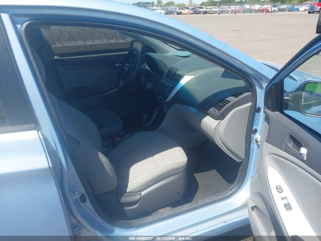 Hyundai ACCENT Gs