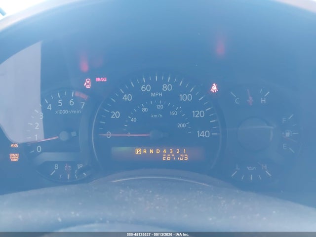 Nissan Titan Se