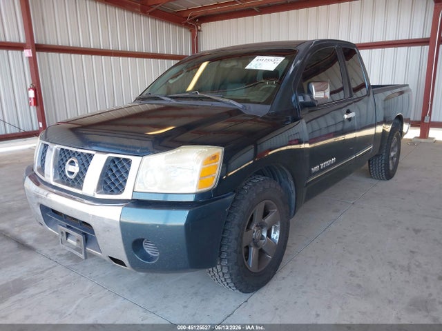Nissan Titan Se