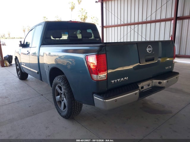 Nissan Titan Se