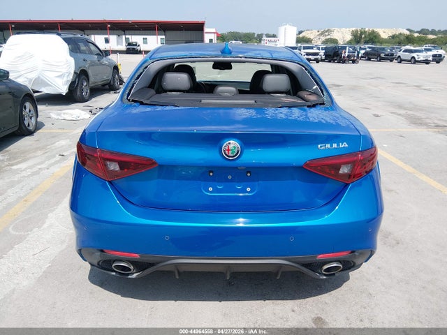 Alfa Romeo Giulia Rwd