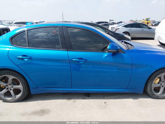 Alfa Romeo Giulia Rwd