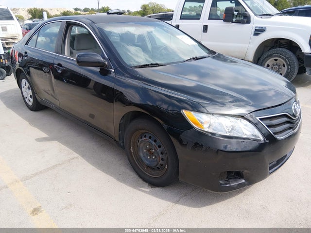 Salvage Toyota Camry Image