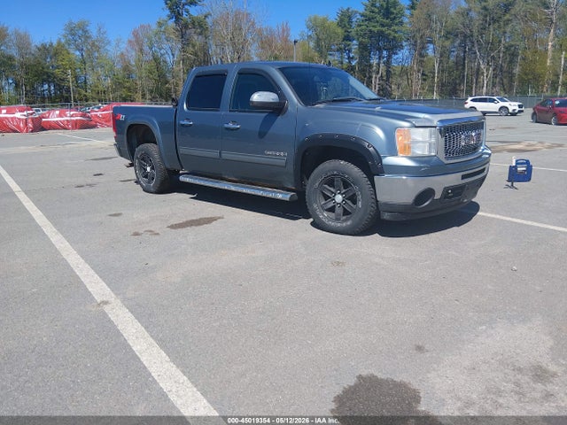 Salvage GMC Sierra 1500 Image