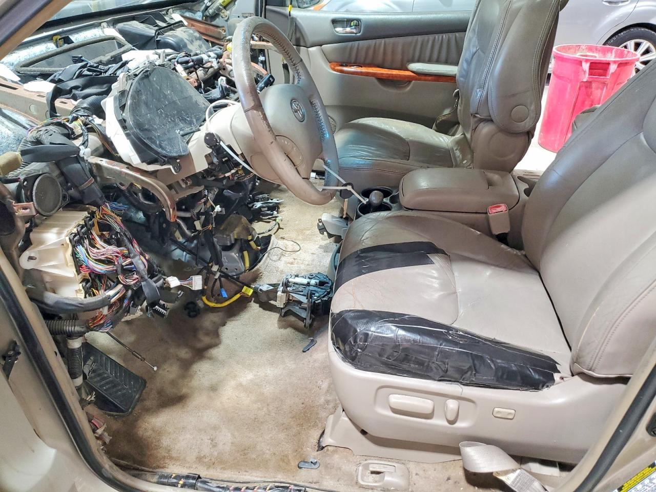 Toyota Sienna Xle 7 Passenger