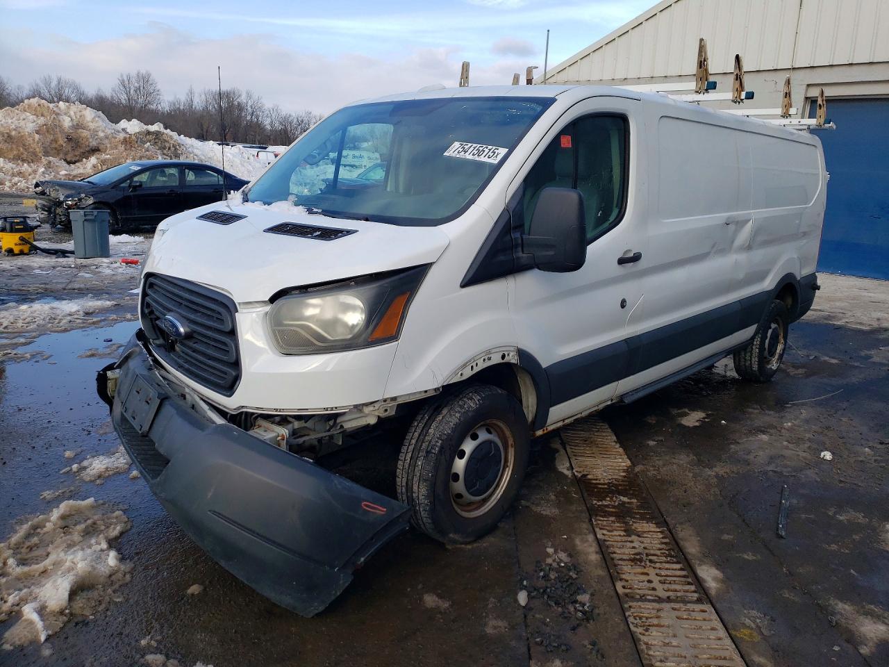 Salvage Ford Transit Image