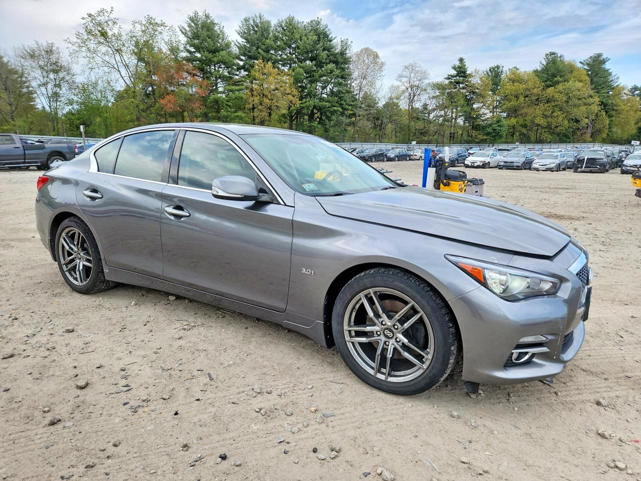 INFINITI Q50 3.0t P 3.0t Premium