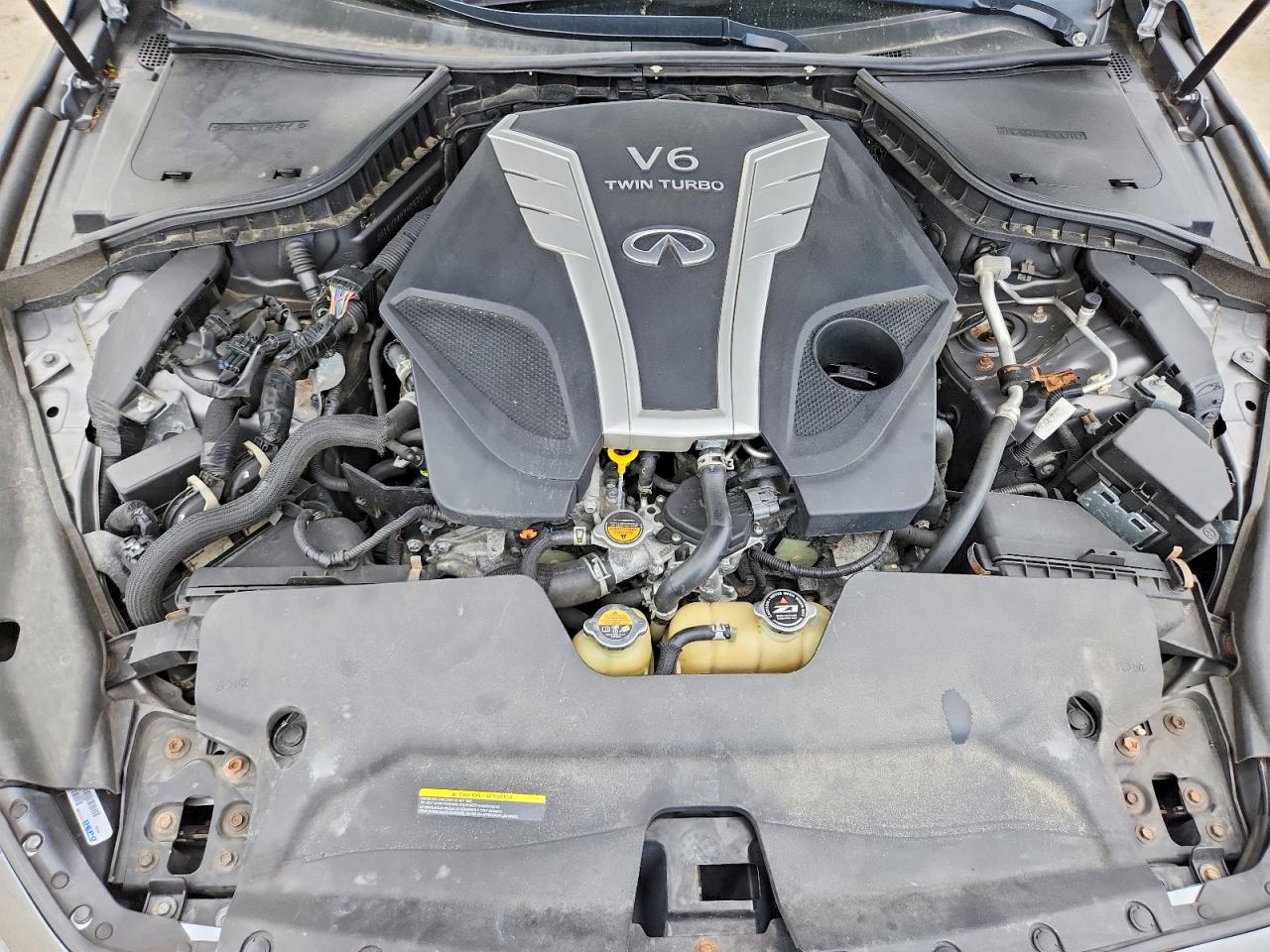 INFINITI Q50 3.0t P 3.0t Premium