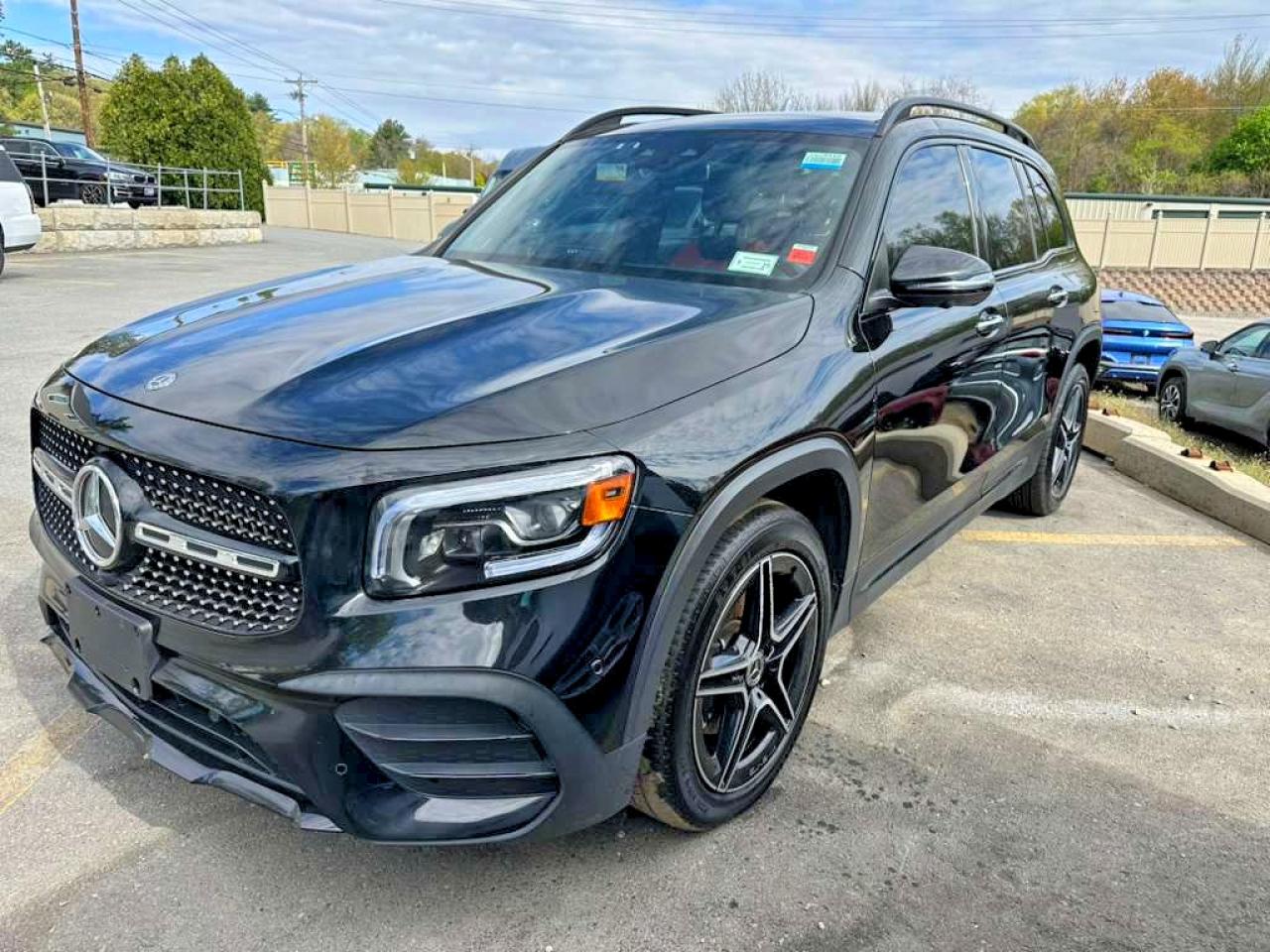 Salvage Mercedes-Benz GLB Image