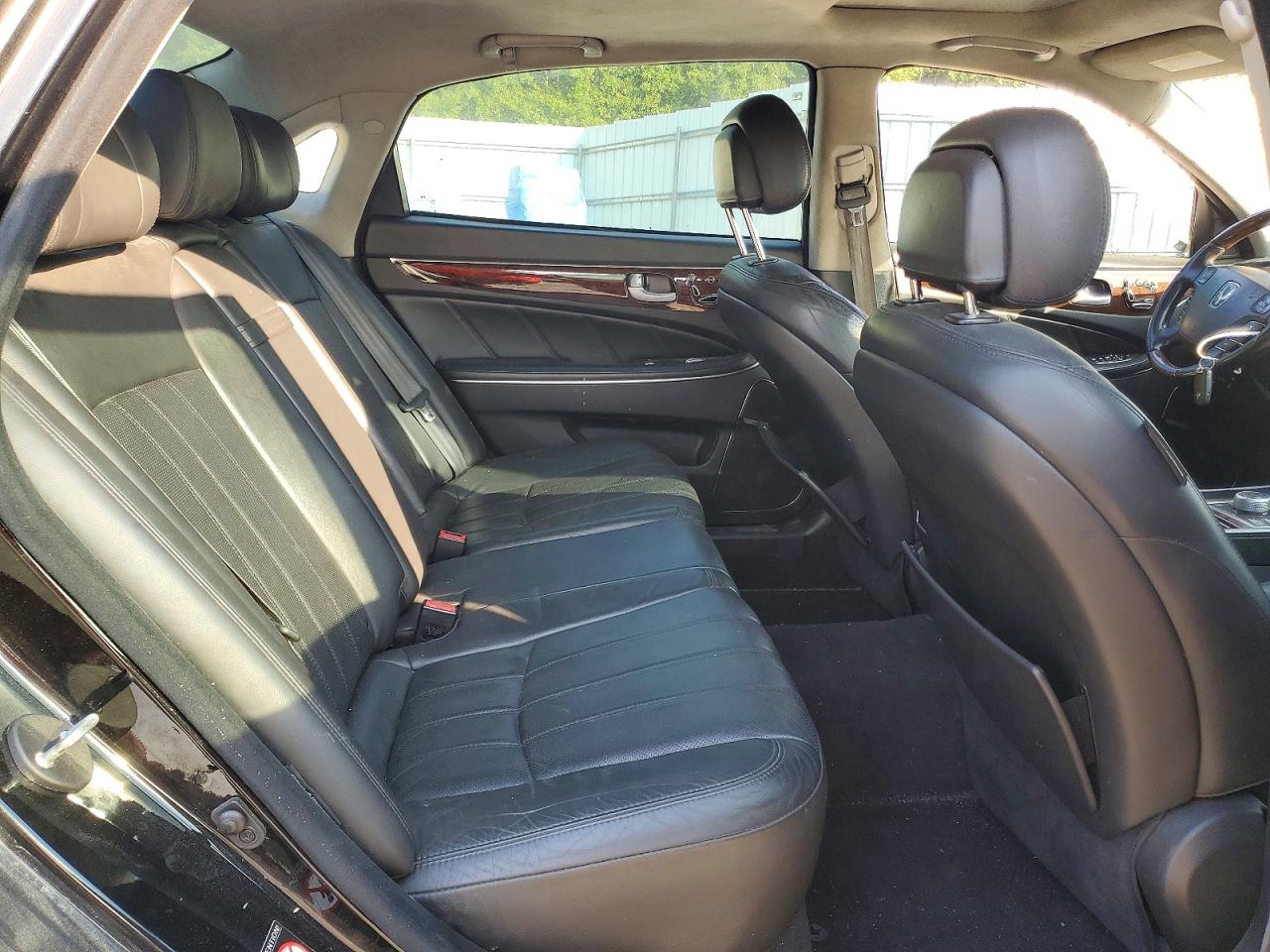 Hyundai Equus Signature