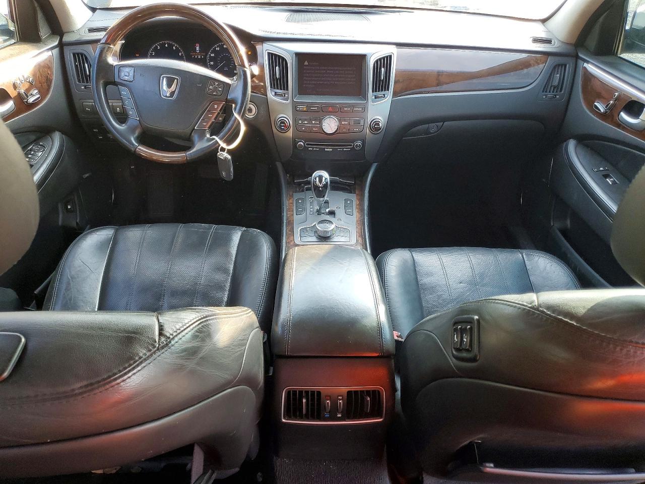 Hyundai Equus Signature
