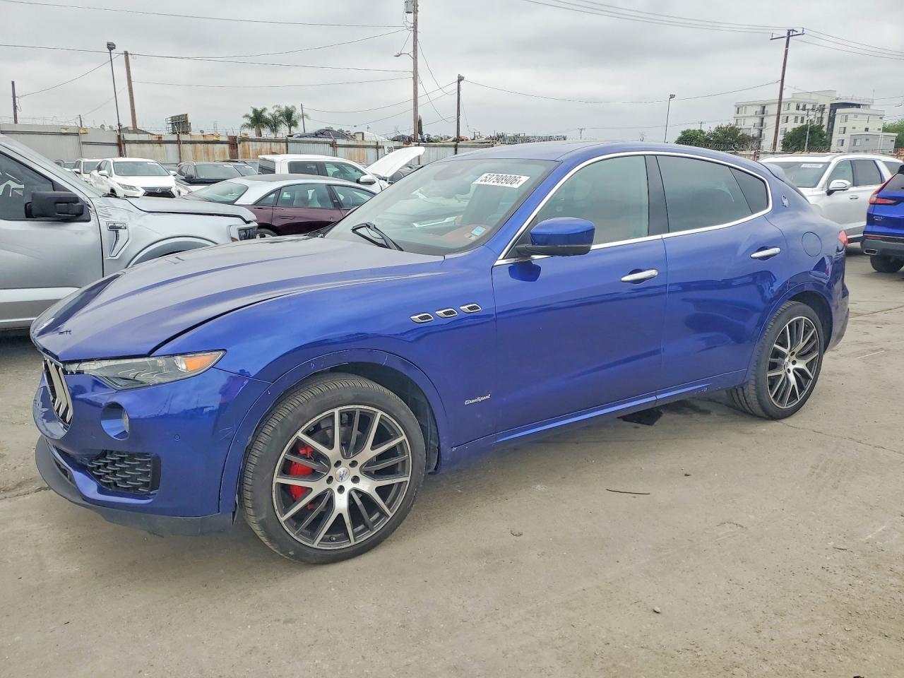 Salvage Maserati Levante Image