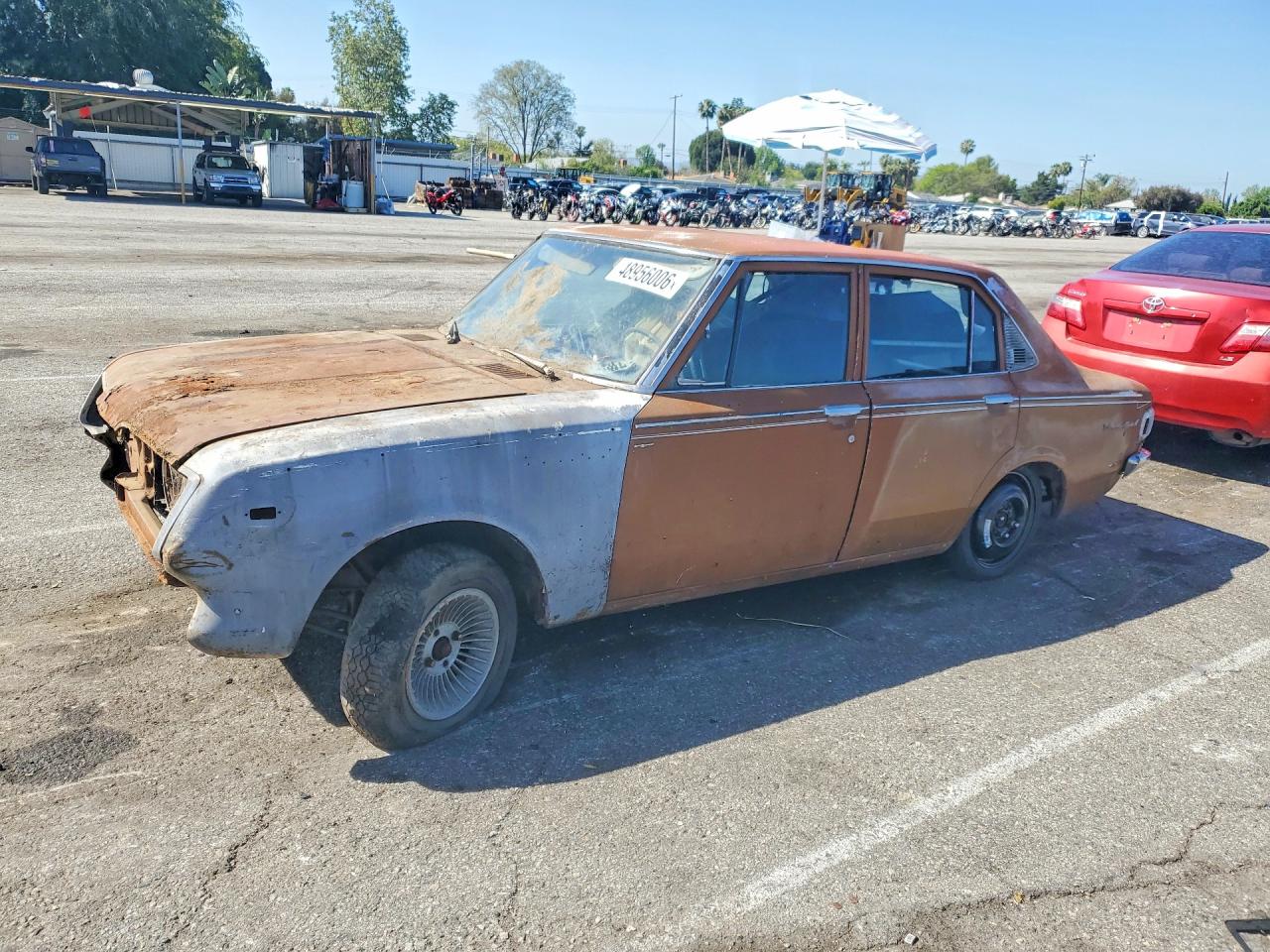 Salvage Toyota Corona Image