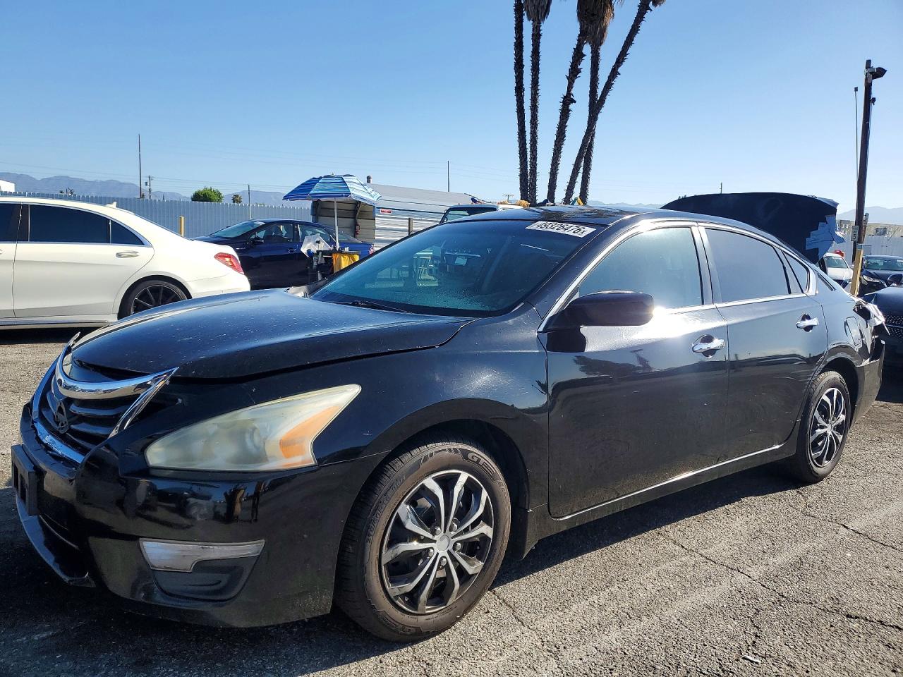 Salvage Nissan Altima Image
