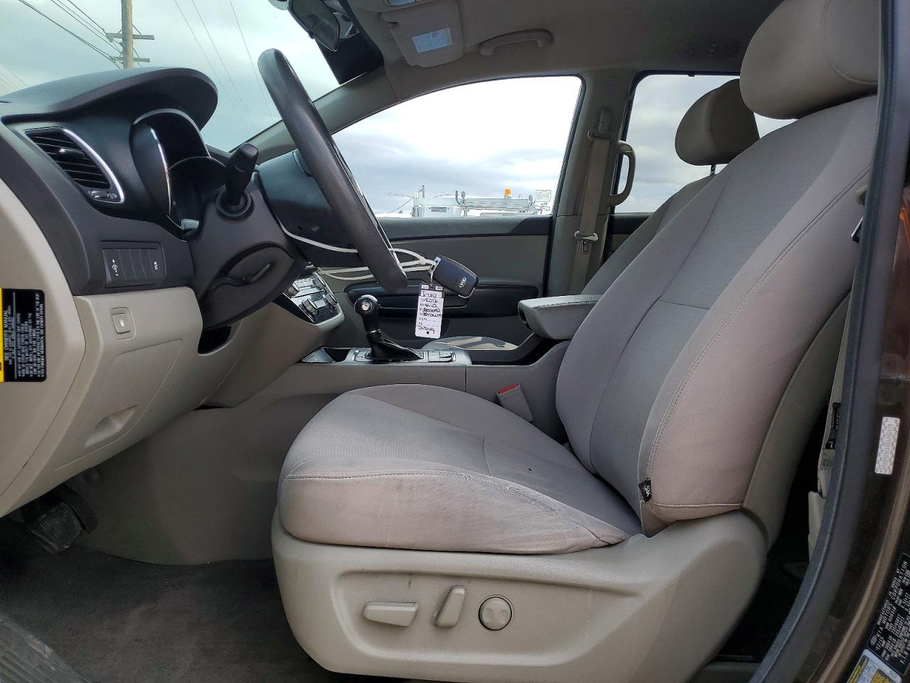 Kia Sedona Lx