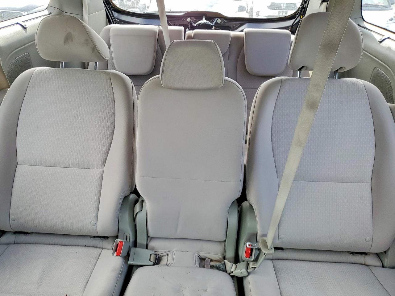 Kia Sedona Lx