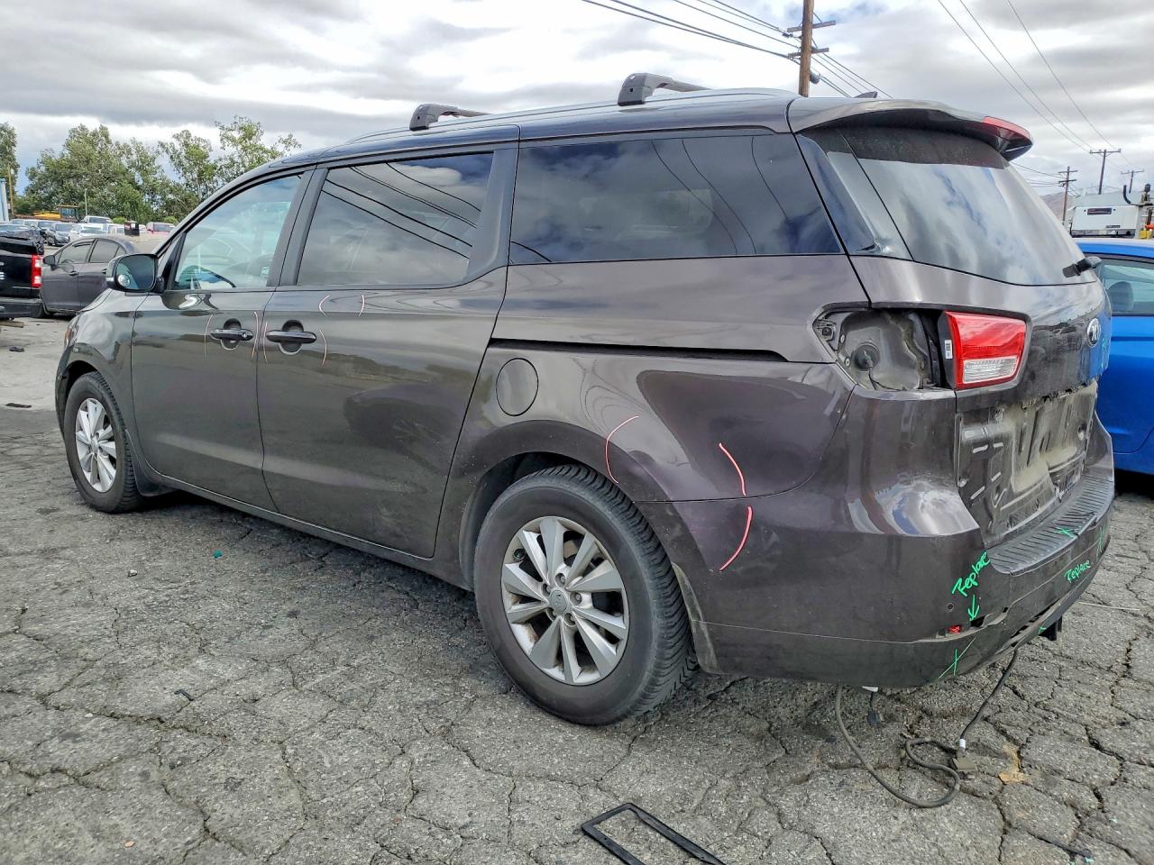 Kia Sedona Lx