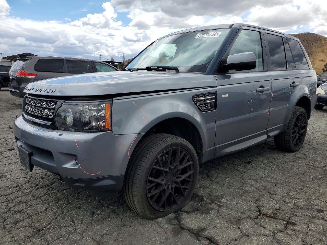 Salvage Land Rover Range Rover Image