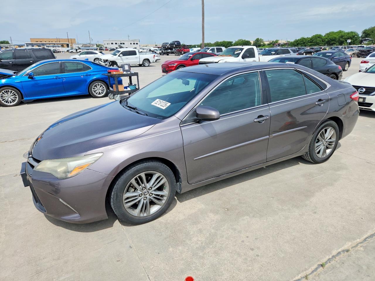 Salvage Toyota Camry Image